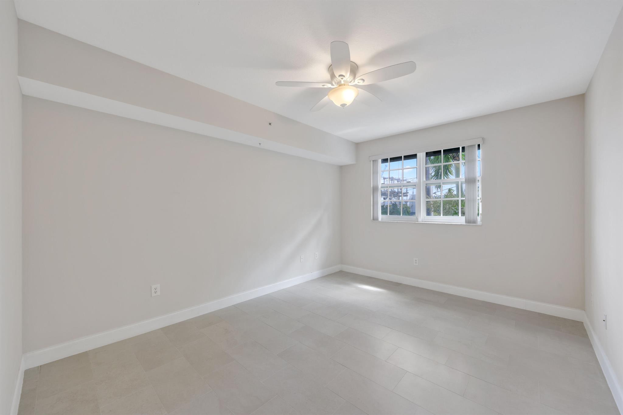 ASTOR CONDO - Residential