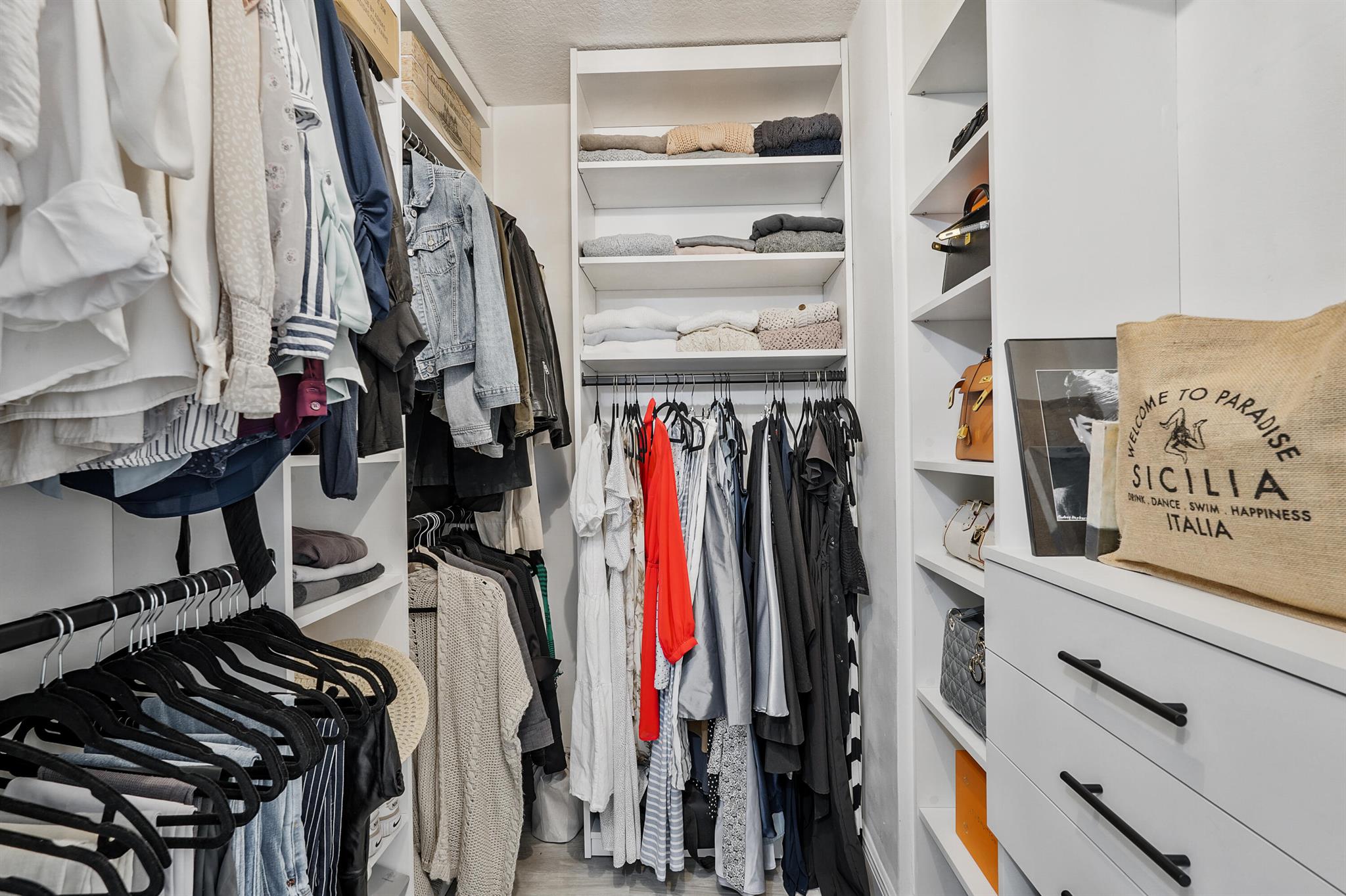 EMERALD ISLE AT LAGUNA LAKES CONDO - Residential