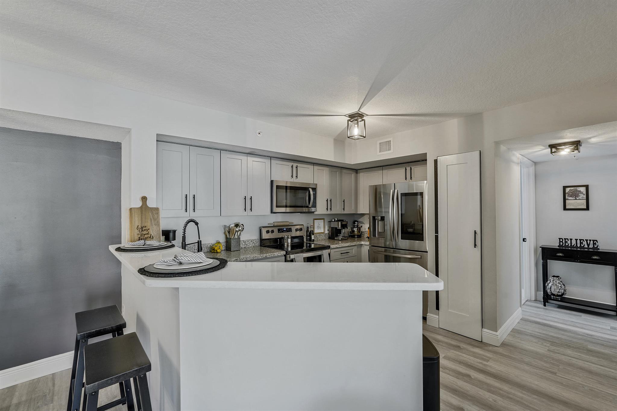 EMERALD ISLE AT LAGUNA LAKES CONDO - Residential