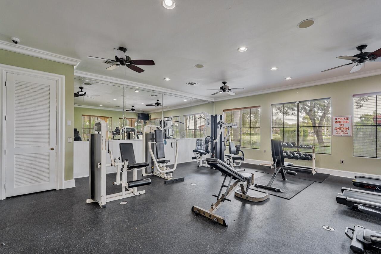 EMERALD ISLE AT LAGUNA LAKES CONDO - Residential