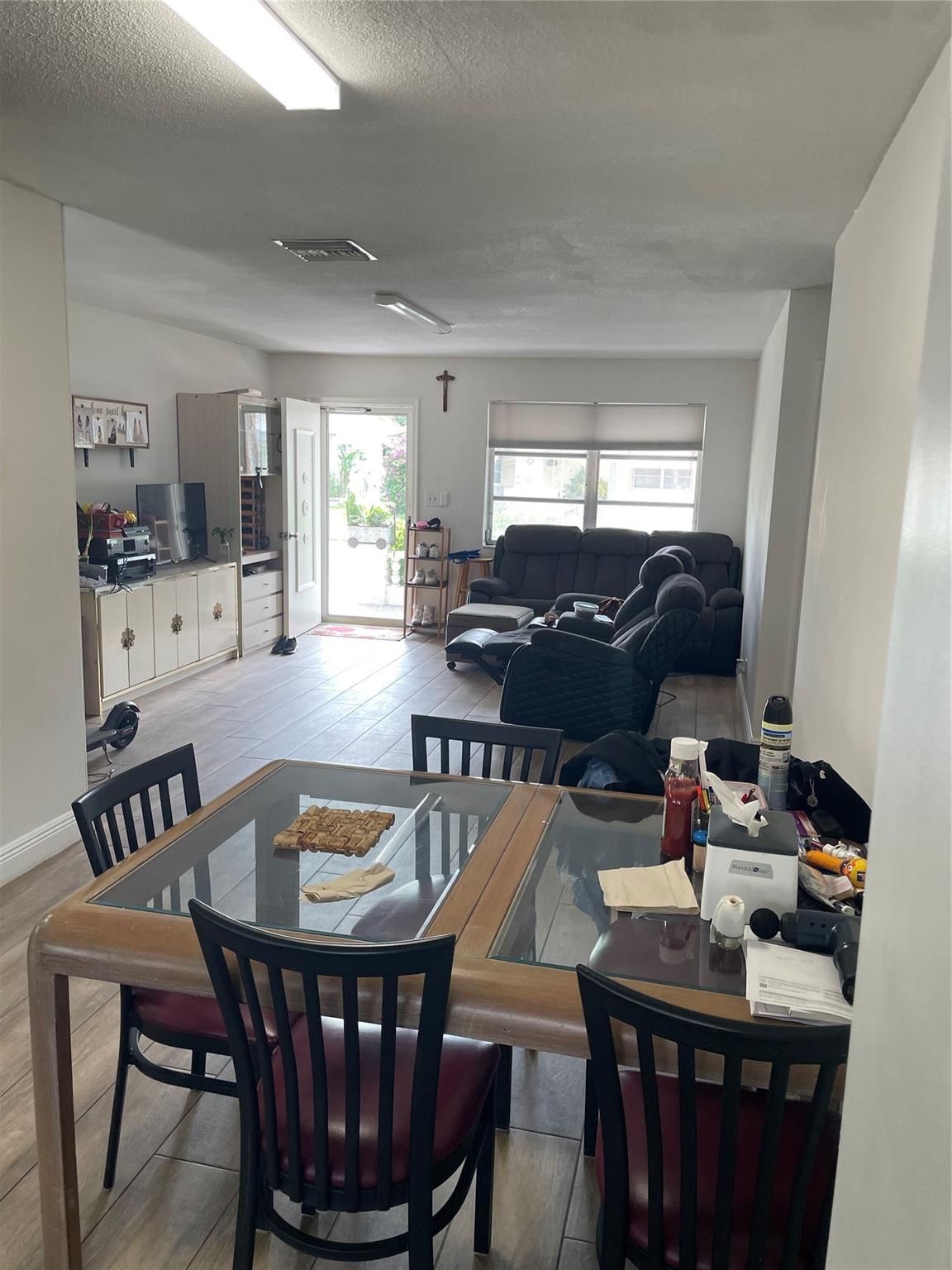 MAINLANDS OF TAMARAC - Residential Lease