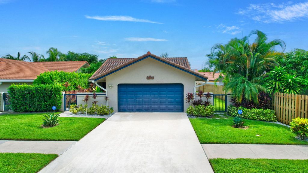 Photo of 1715 NW 22nd Avenue, Delray Beach, FL 33445 (MLS # R11021038)