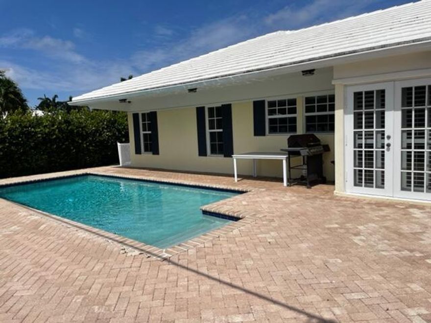 Perfect opportunity for Builder or home renovation in the sought after Seagate community on a prime corner location. Disclaimer in ''More'' Public Remarks.