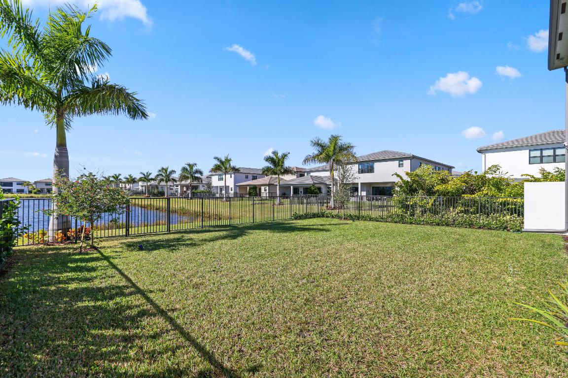 BOCA RATON GOLF COURSE PUD - Residential Lease