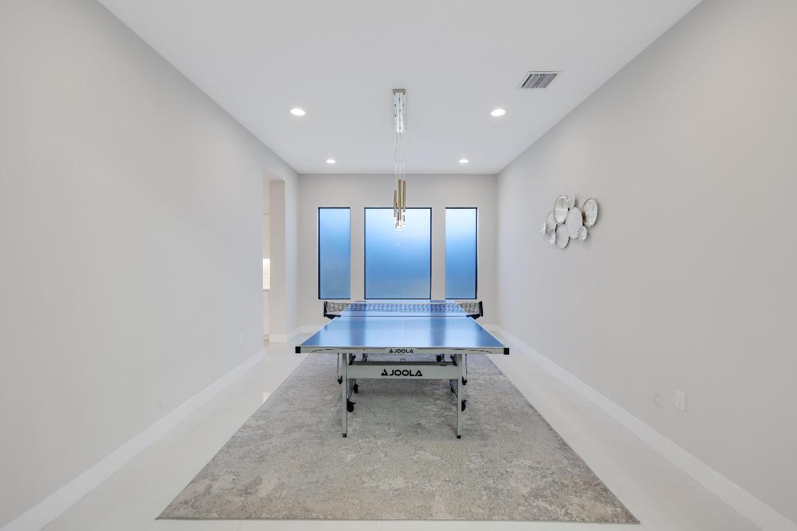 BOCA RATON GOLF COURSE PUD - Residential Lease