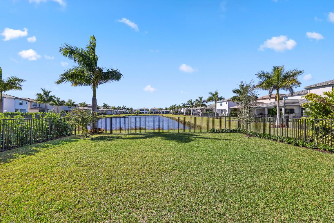 BOCA RATON GOLF COURSE PUD - Residential Lease
