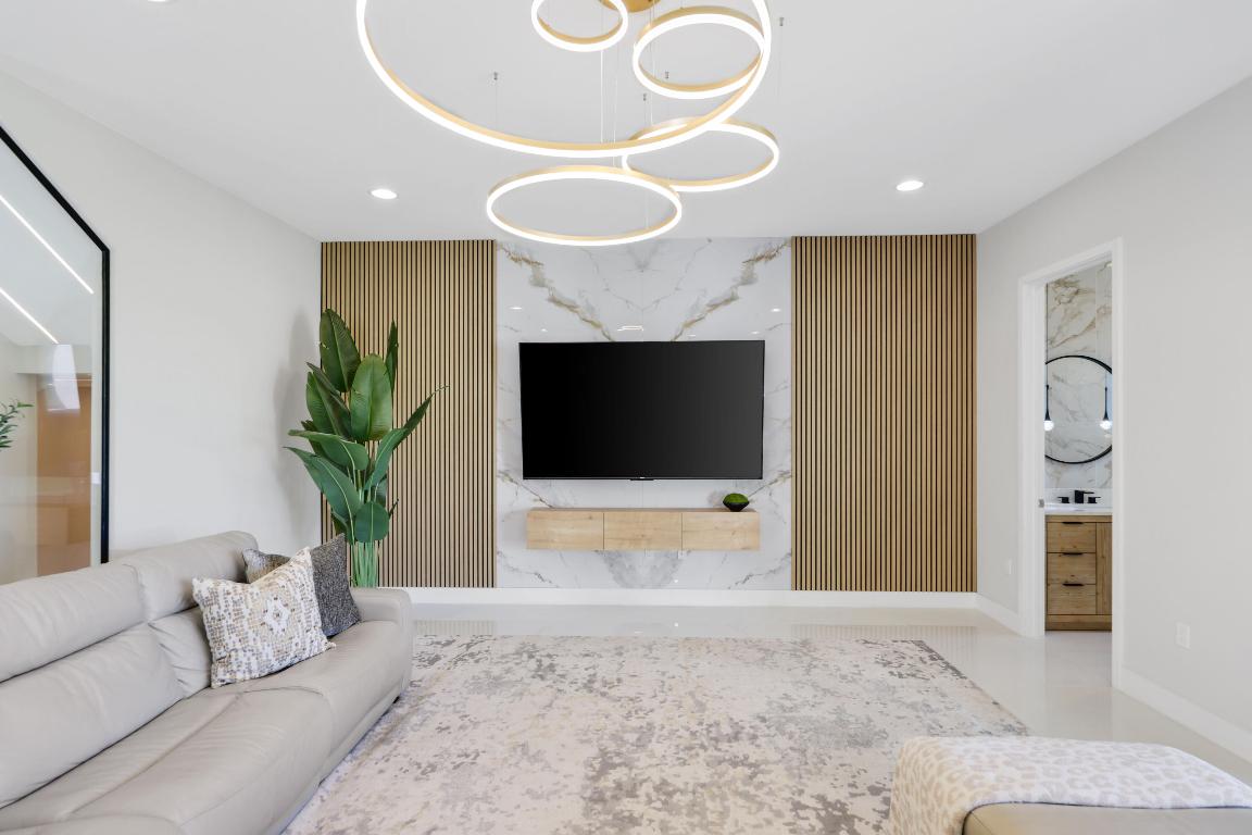 BOCA RATON GOLF COURSE PUD - Residential Lease