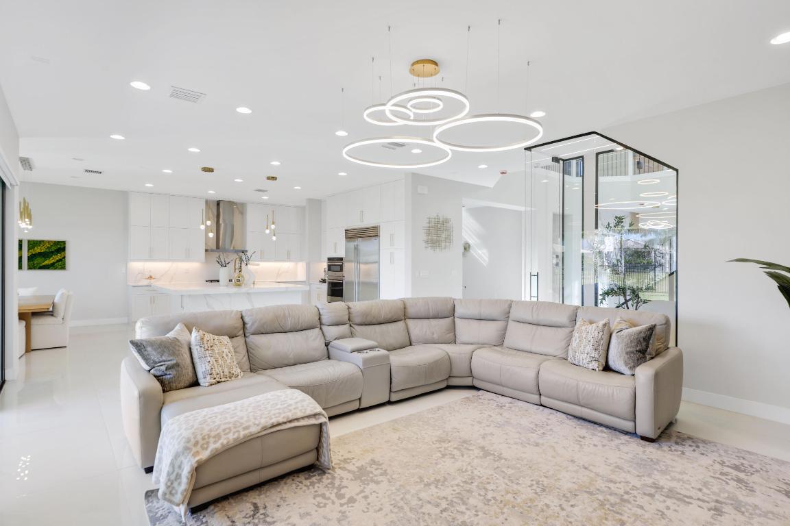 BOCA RATON GOLF COURSE PUD - Residential Lease