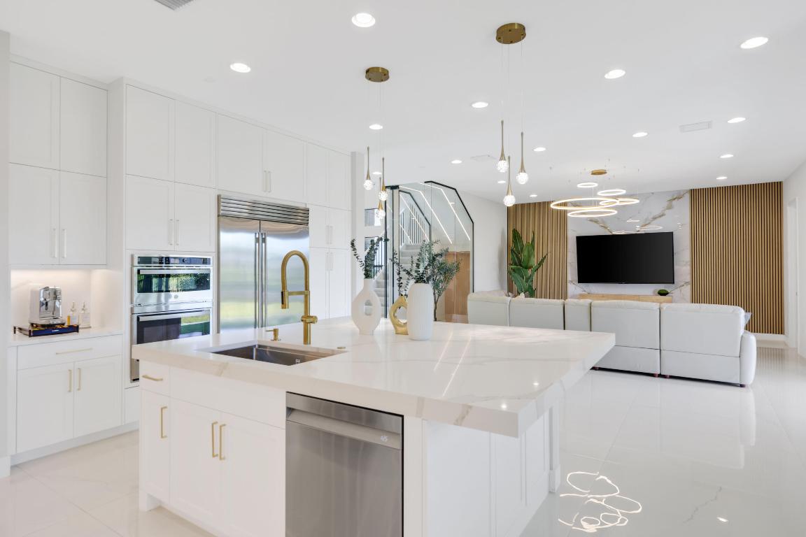 BOCA RATON GOLF COURSE PUD - Residential Lease