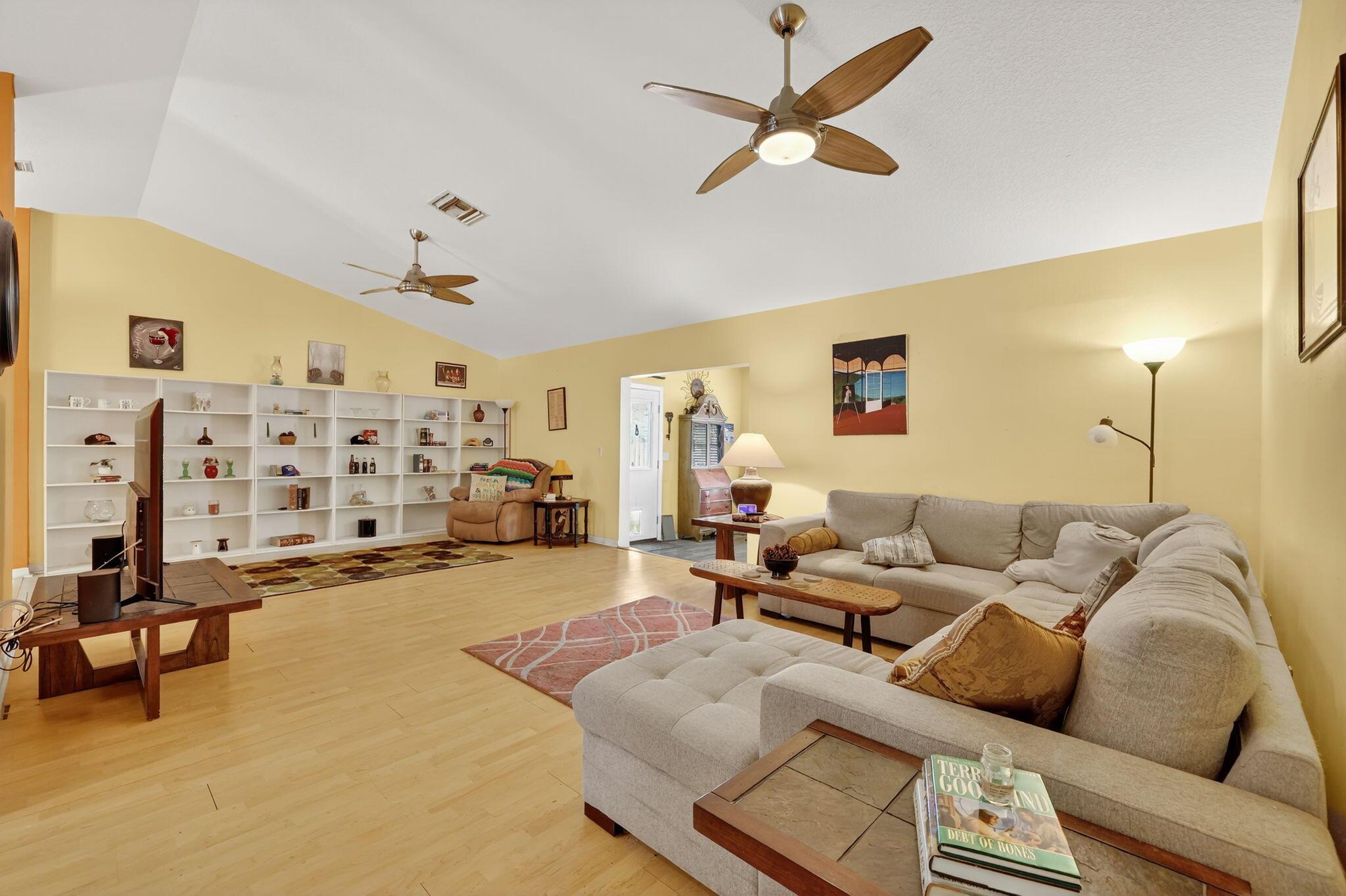 PORT ST LUCIE SECTION 13 - Residential