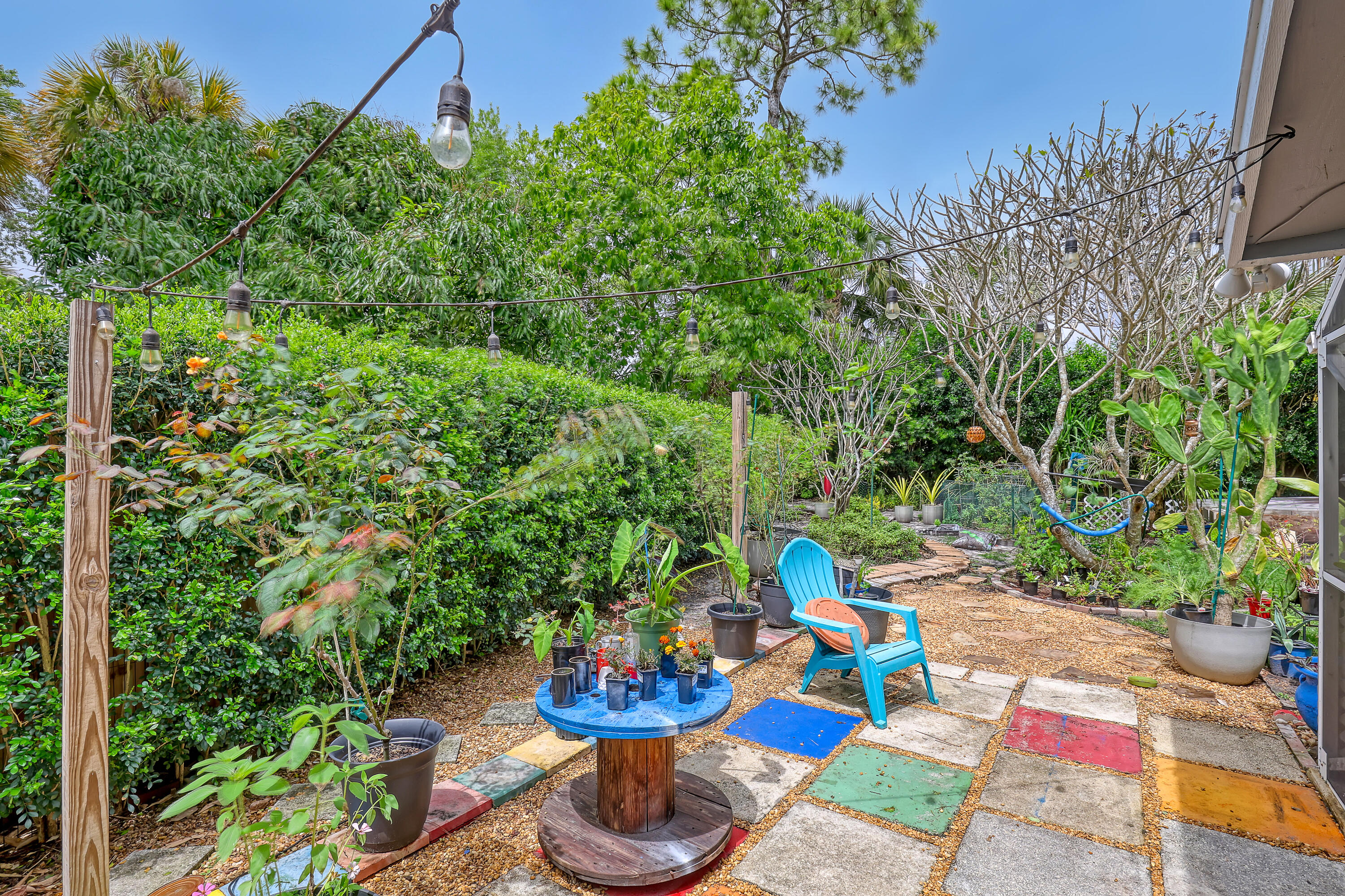 MANOR HOMES OF EMERALD FOREST OF WELLINGTON - Residential