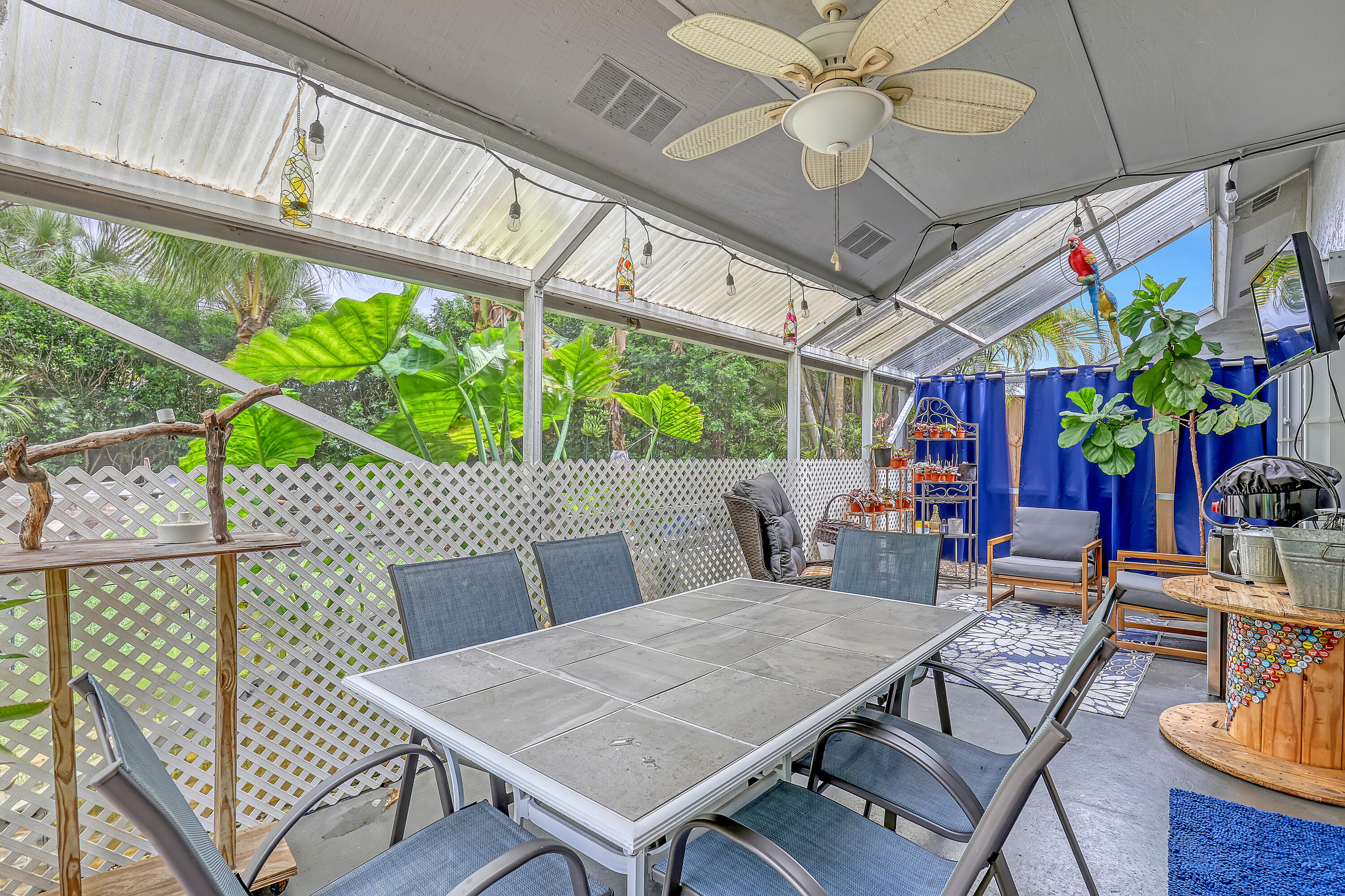 MANOR HOMES OF EMERALD FOREST OF WELLINGTON - Residential