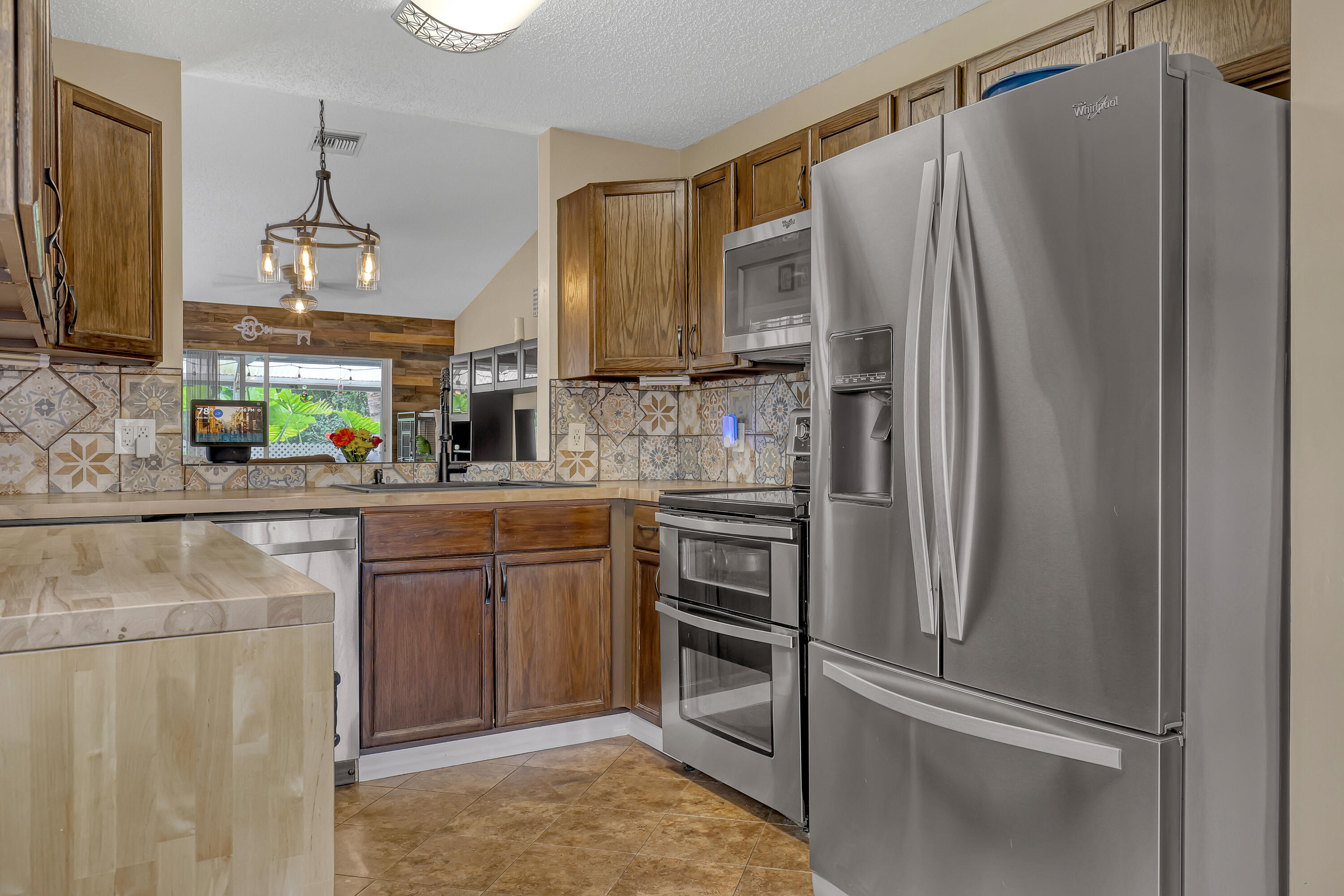 MANOR HOMES OF EMERALD FOREST OF WELLINGTON - Residential