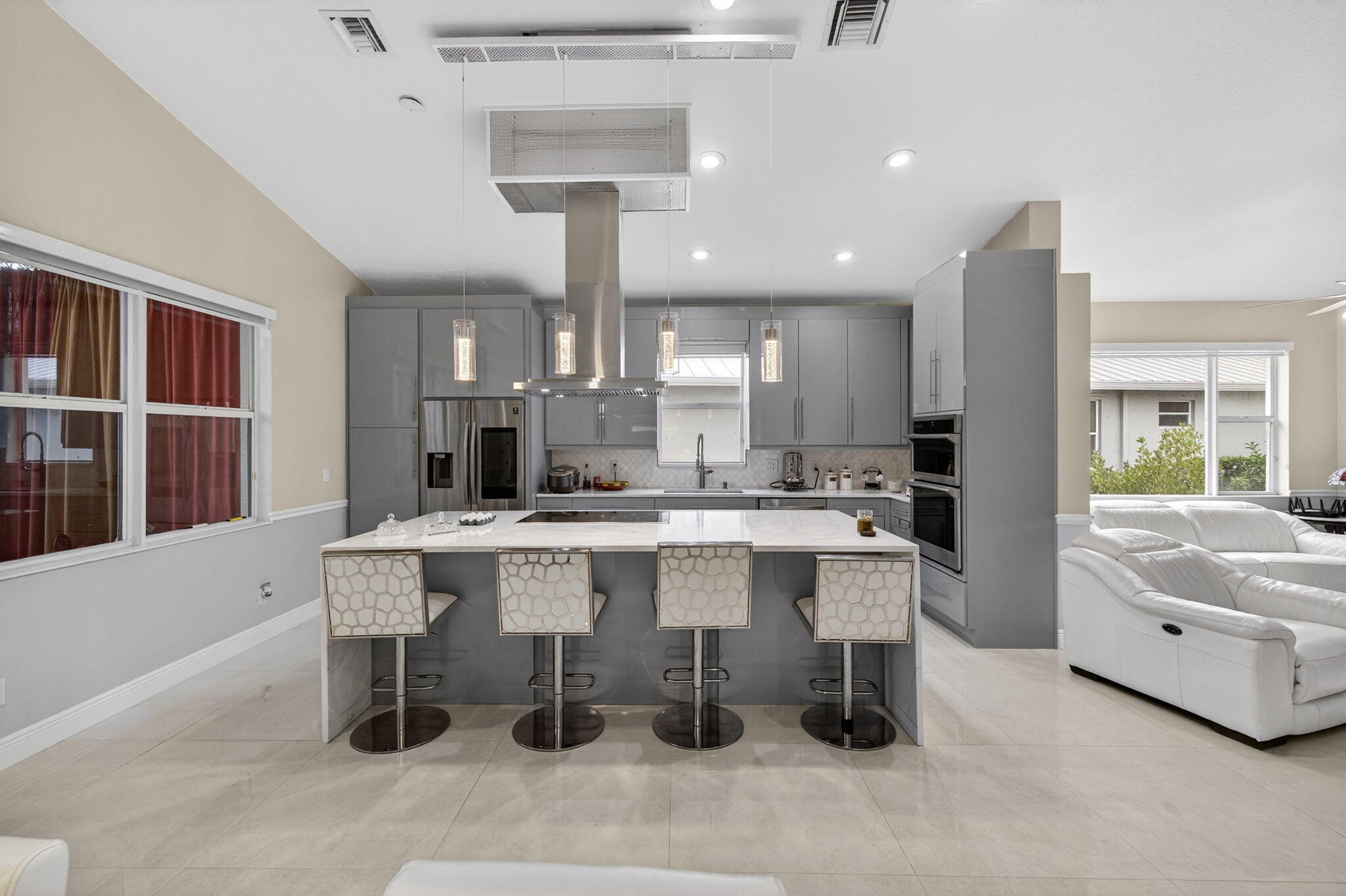 SECOND REPLAT OF PORTOFINO ISLES - Residential