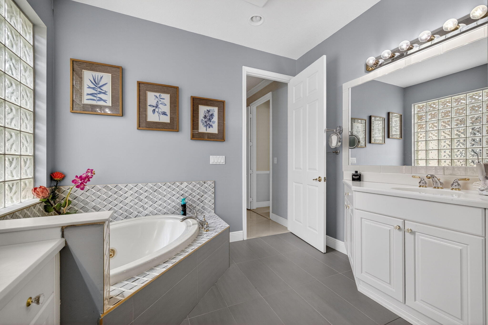 SECOND REPLAT OF PORTOFINO ISLES - Residential