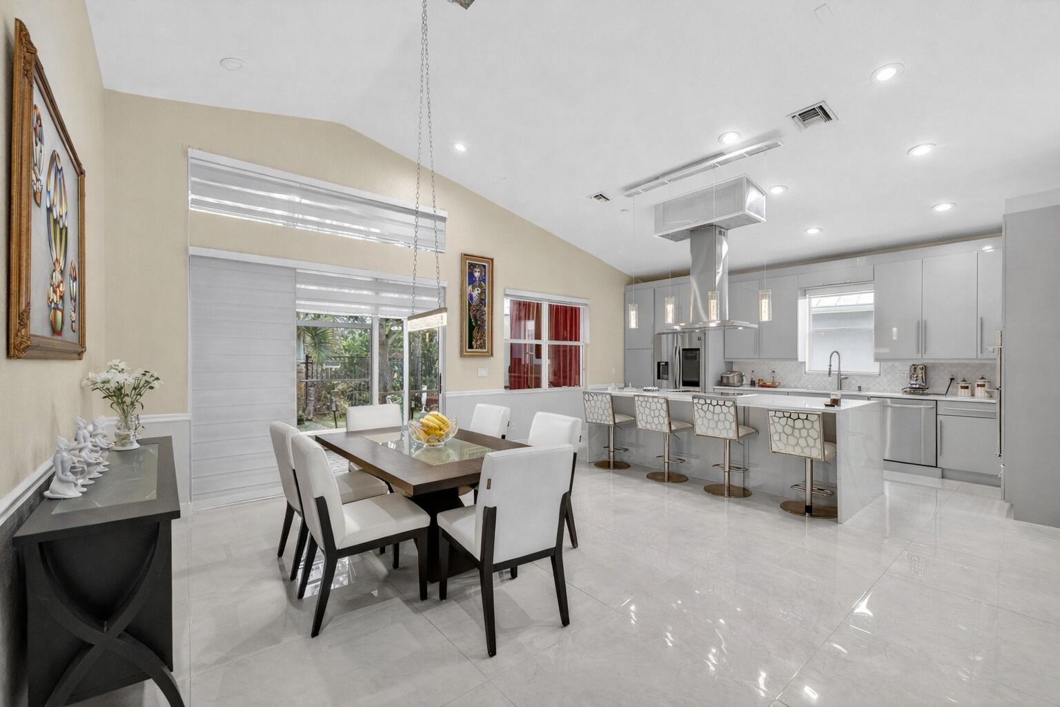 SECOND REPLAT OF PORTOFINO ISLES - Residential