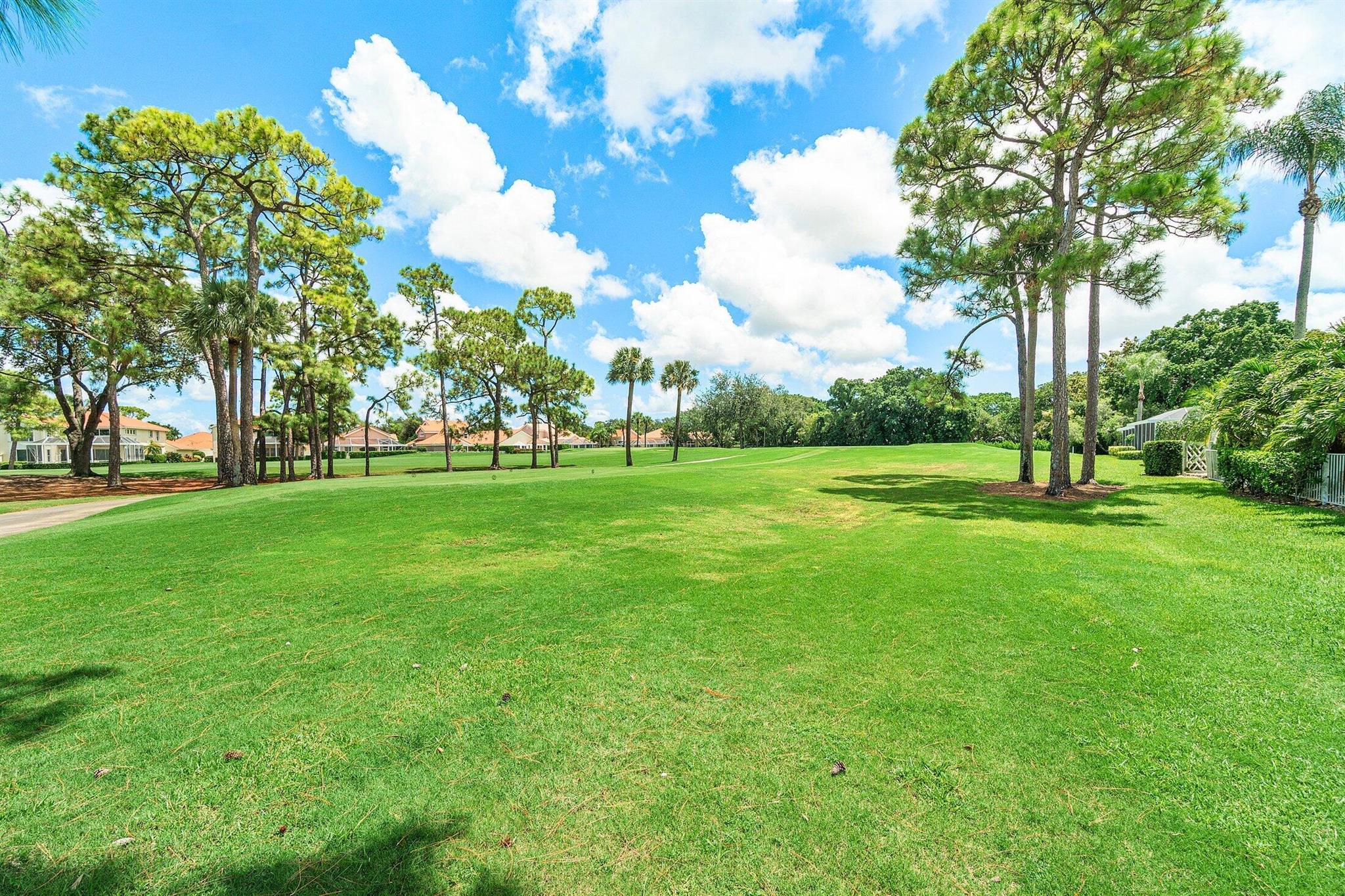 PGA RESORT COMMUNITY OF E - Residential Lease