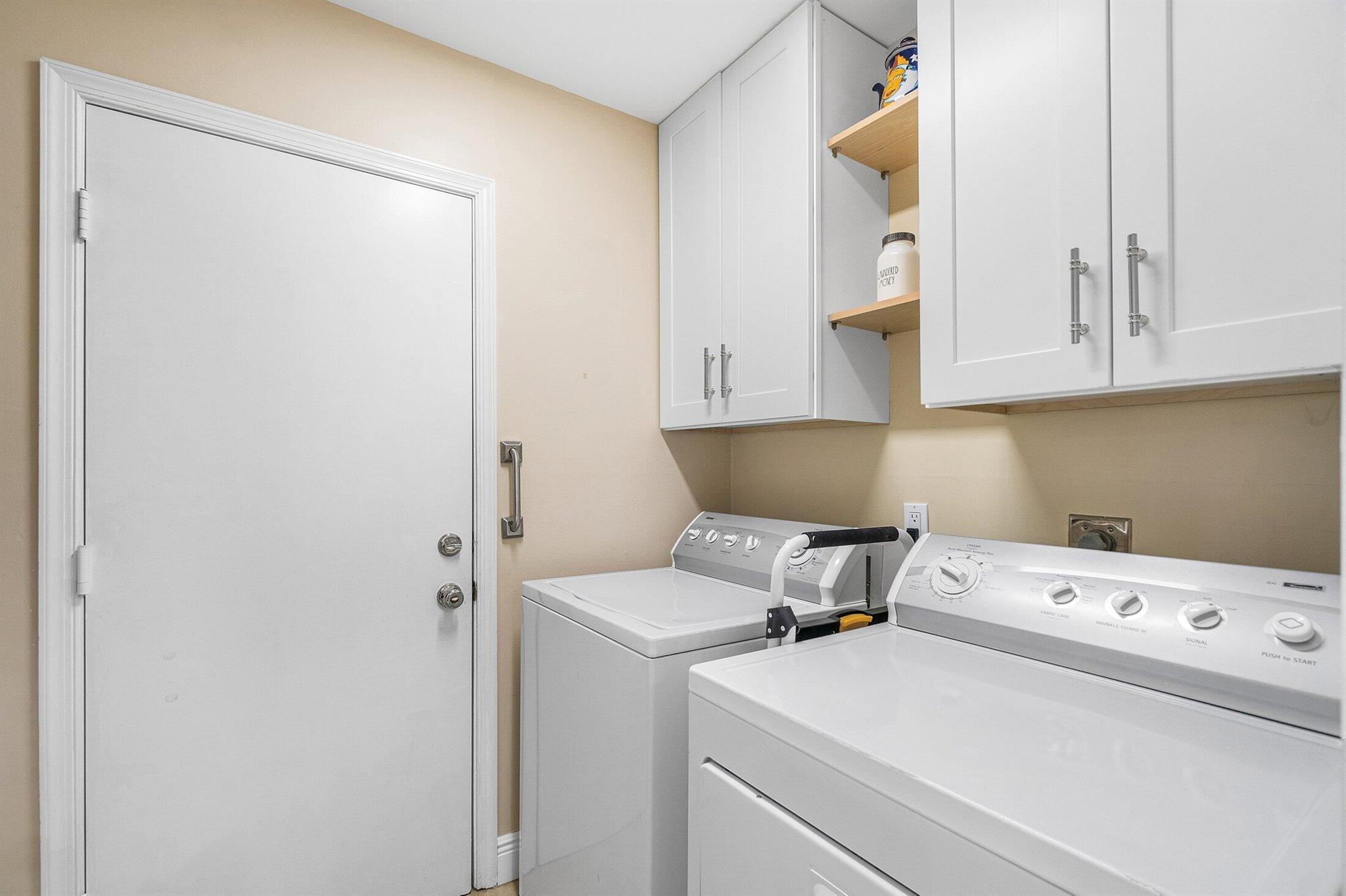 PGA RESORT COMMUNITY OF E - Residential Lease