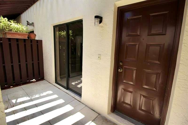 4335 Carambola Circle North 4335
