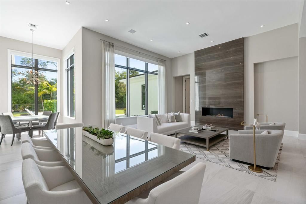 Photo of 663 Hermitage Circle, Palm Beach Gardens, FL 33410 (MLS # R10767968)