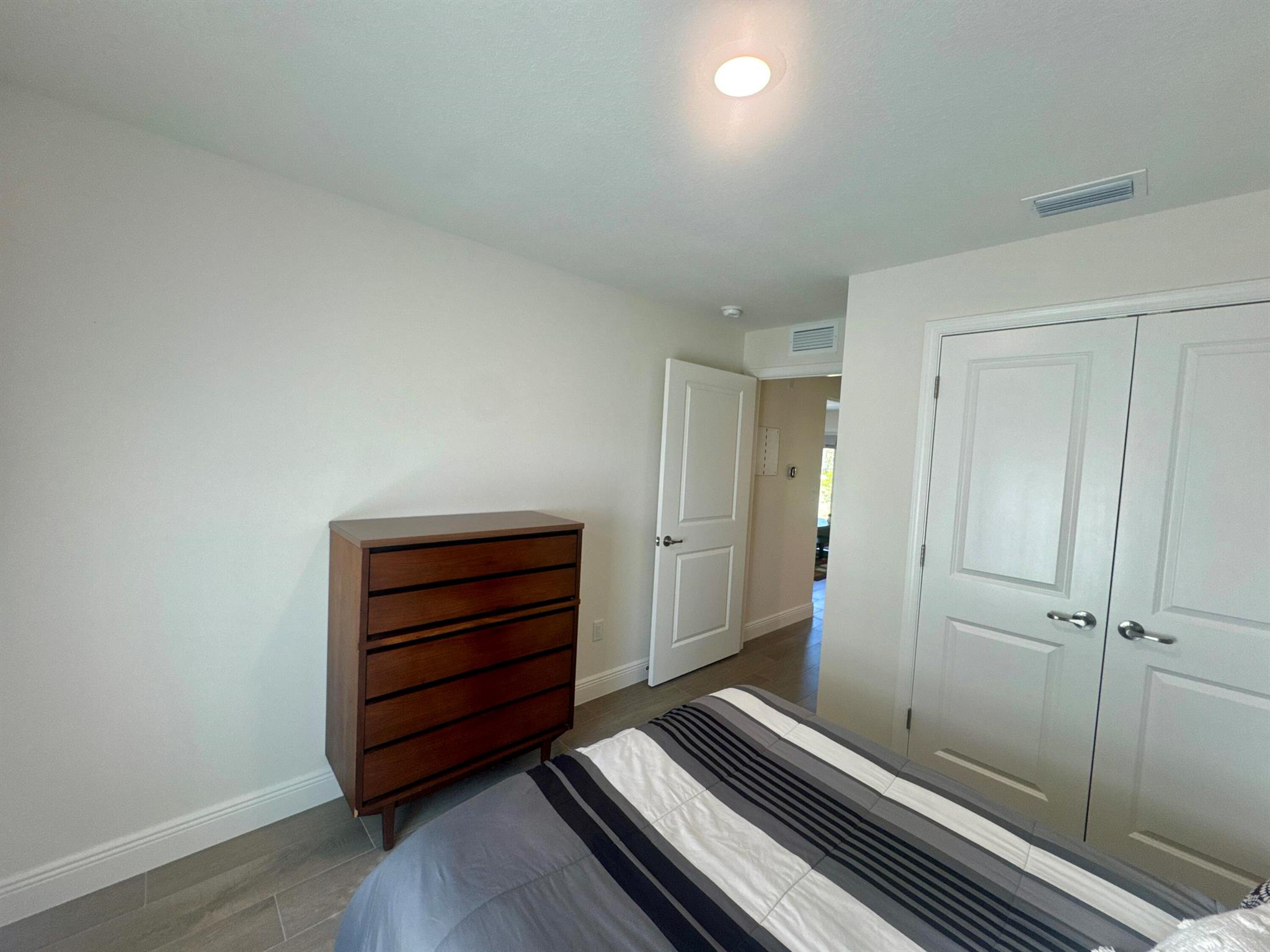 PINEWOOD EAST OF WELLINGT - Residential Lease