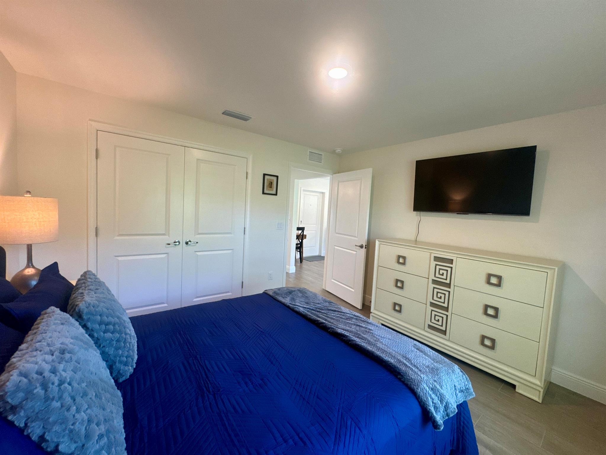 PINEWOOD EAST OF WELLINGT - Residential Lease