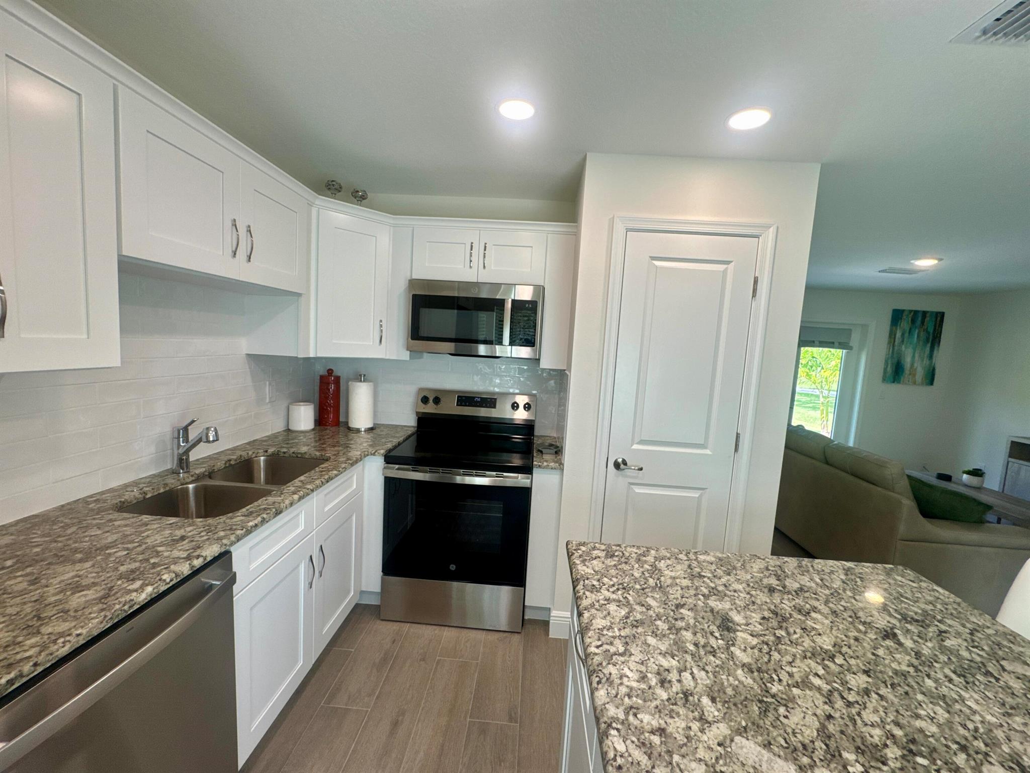 PINEWOOD EAST OF WELLINGT - Residential Lease