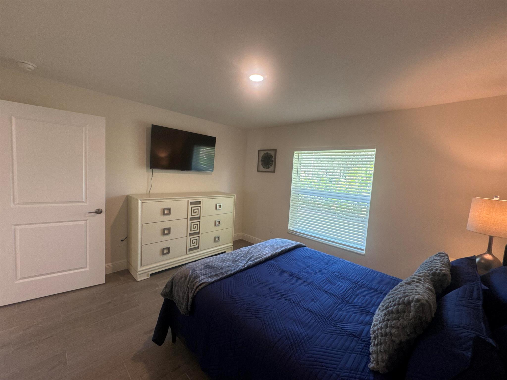 PINEWOOD EAST OF WELLINGT - Residential Lease