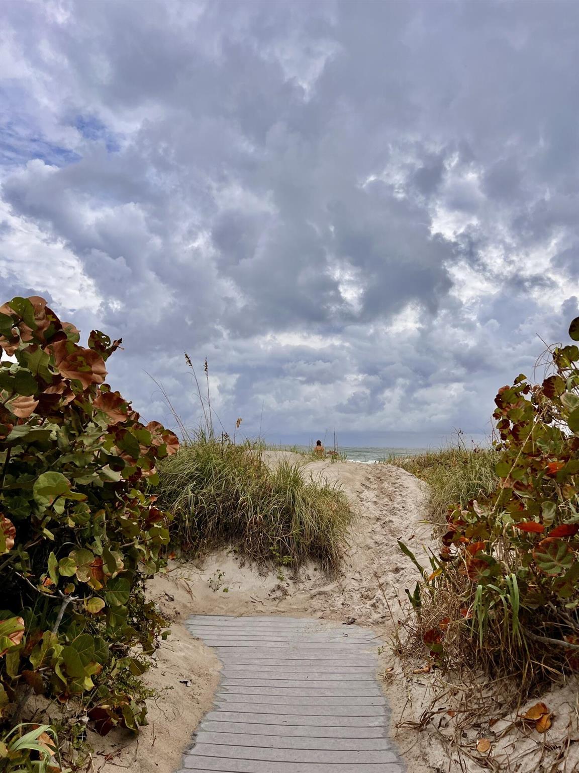 OCEANTREE CONDO - Residential Lease