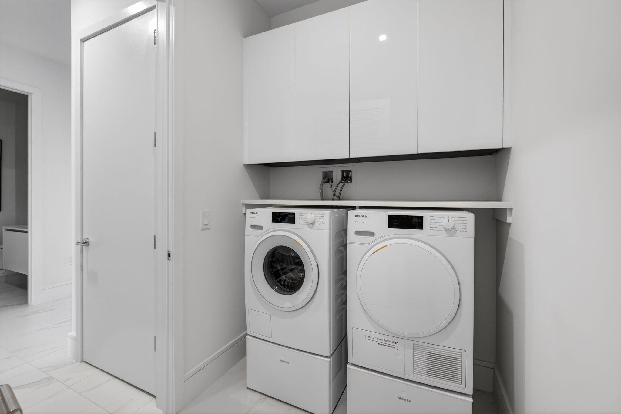 NAUTILUS 220 CONDO - Residential