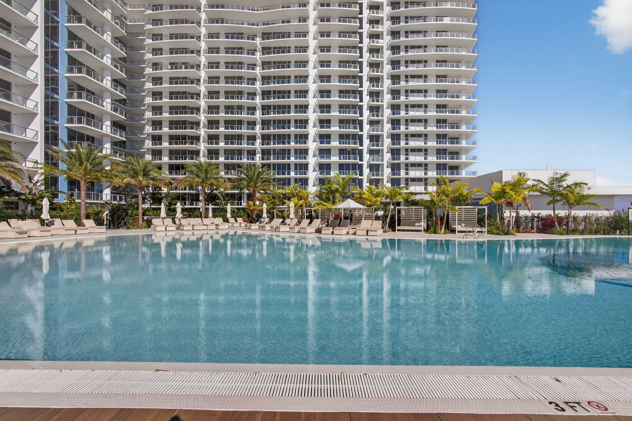 NAUTILUS 220 CONDO - Residential