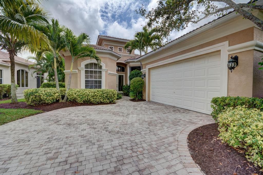 Photo of 126 Porto Vecchio Way Way, Palm Beach Gardens, FL 33418 (MLS # R10696862)
