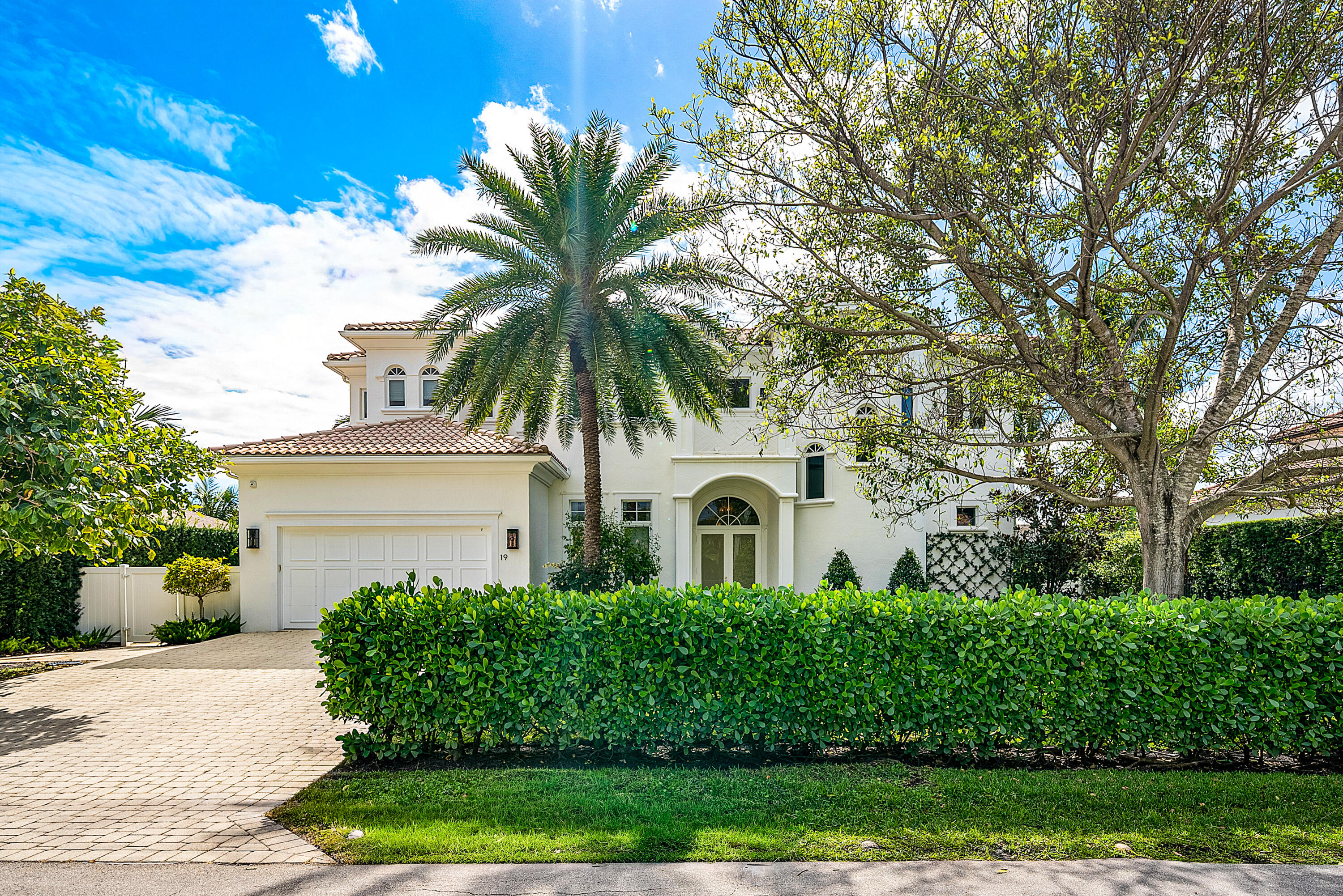 RIDGE HARBOUR ESTATES - Residential