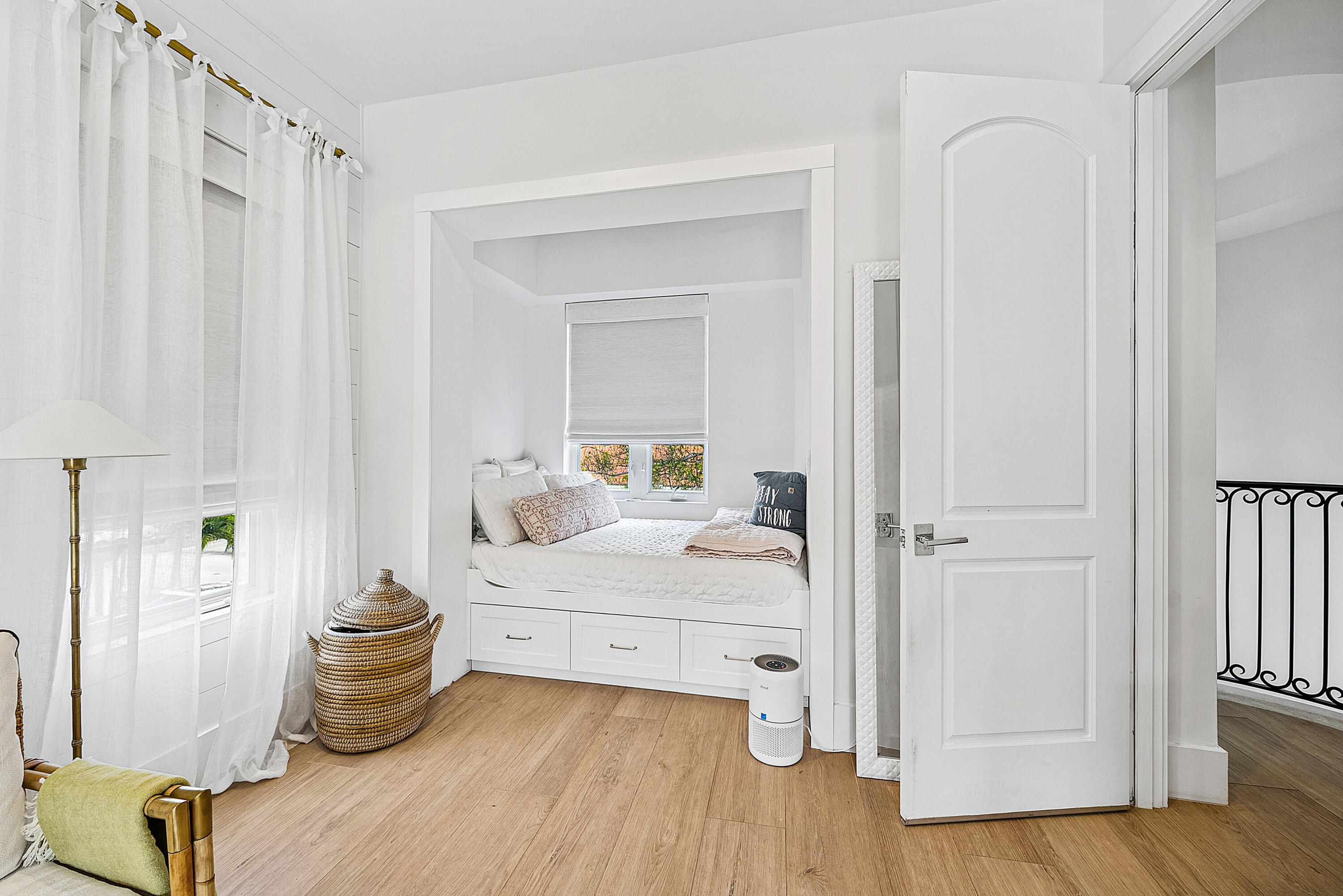 RIDGE HARBOUR ESTATES - Residential