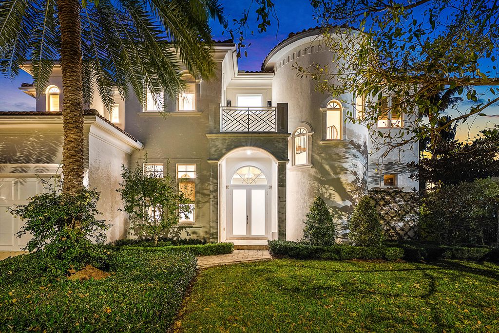 Photo of 19 Harbour Drive N, Ocean Ridge, FL 33435 (MLS # R11161605)