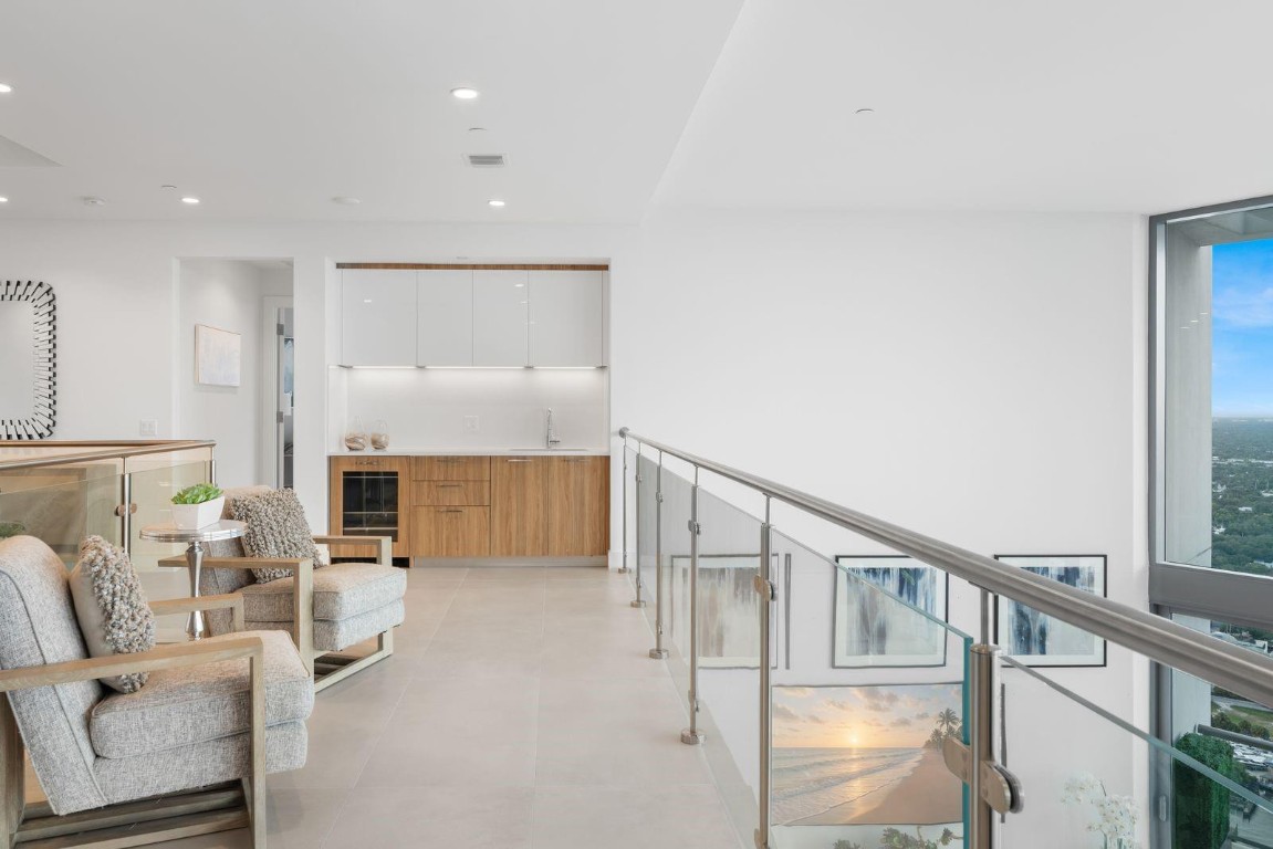 100 Las Olas Condo - Residential