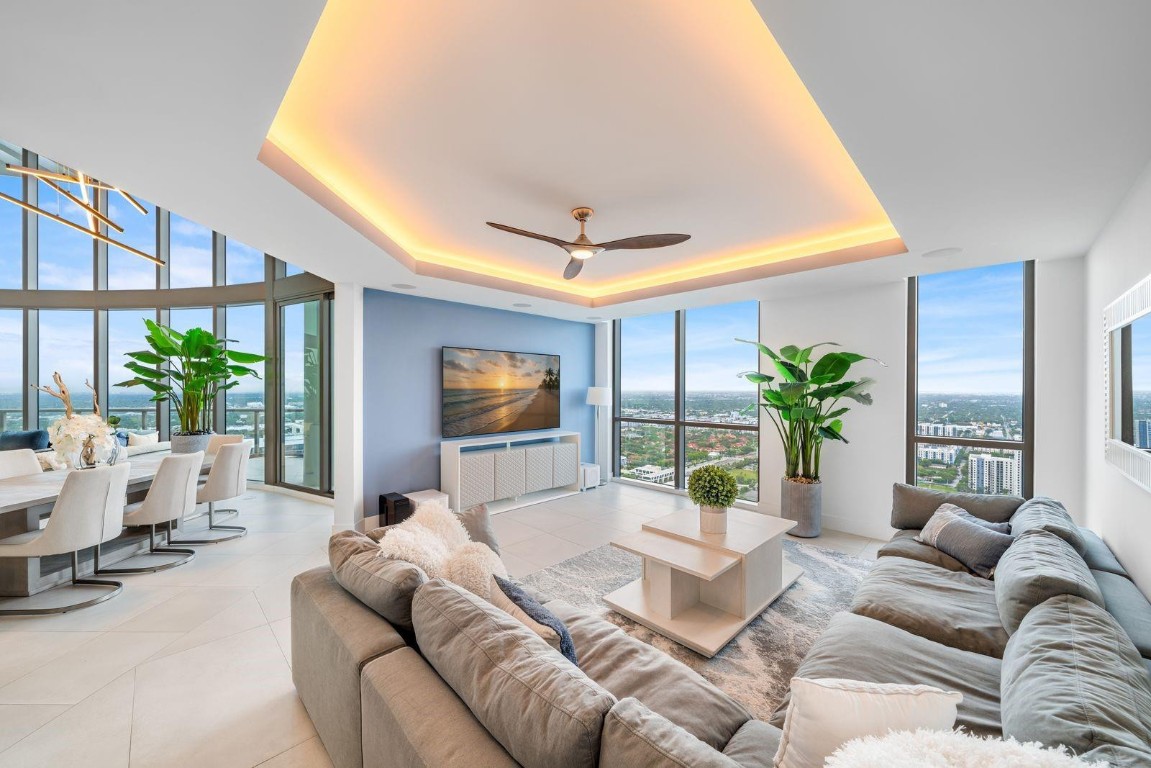 100 Las Olas Condo - Residential