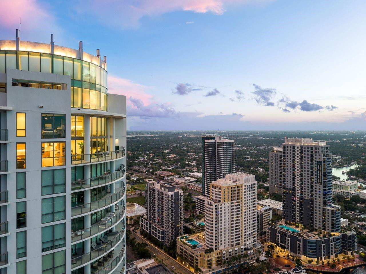 100 Las Olas Condo - Residential