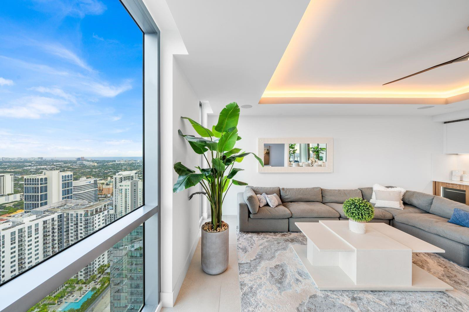 100 Las Olas Condo - Residential