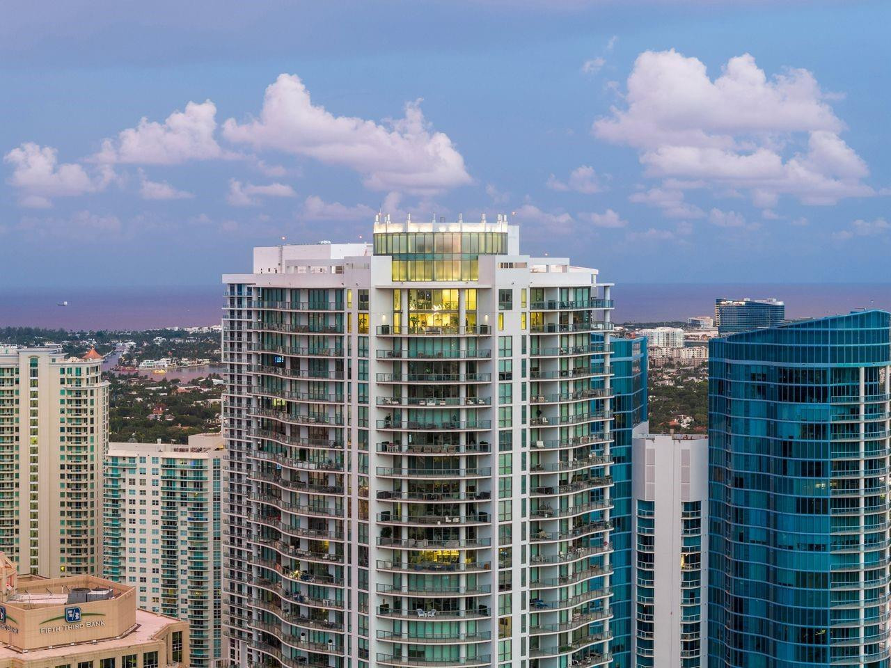 100 Las Olas Condo - Residential