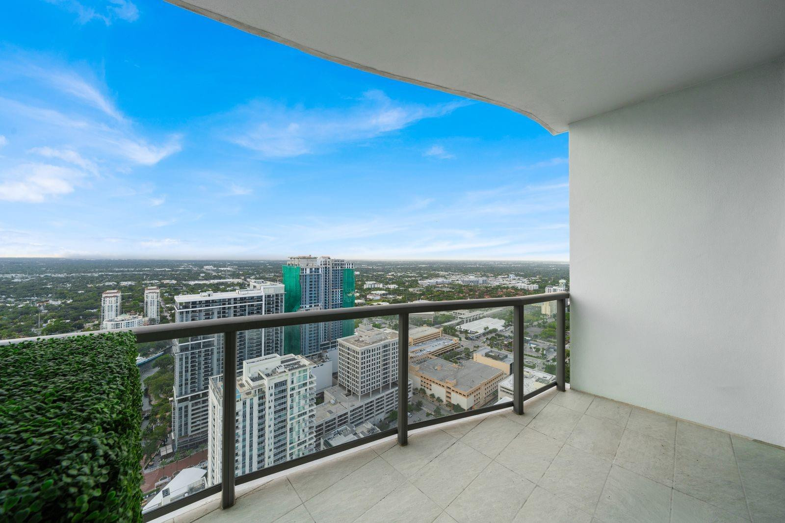100 Las Olas Condo - Residential