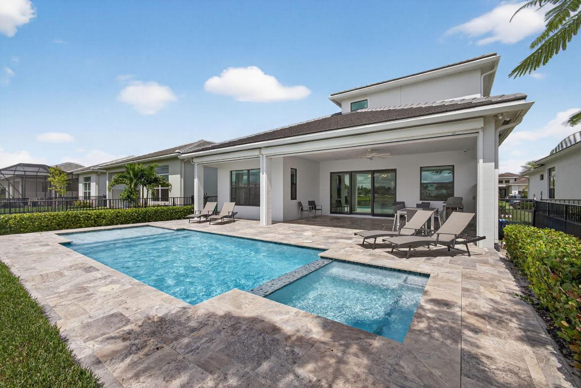 CRESSWIND PALM BEACH - Residential