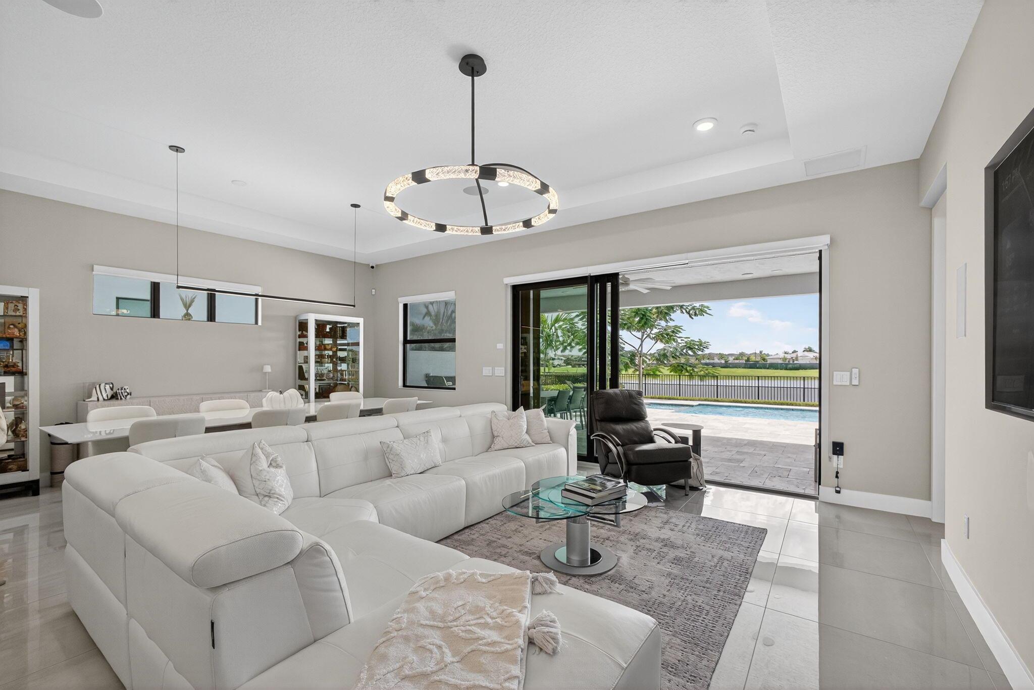CRESSWIND PALM BEACH - Residential