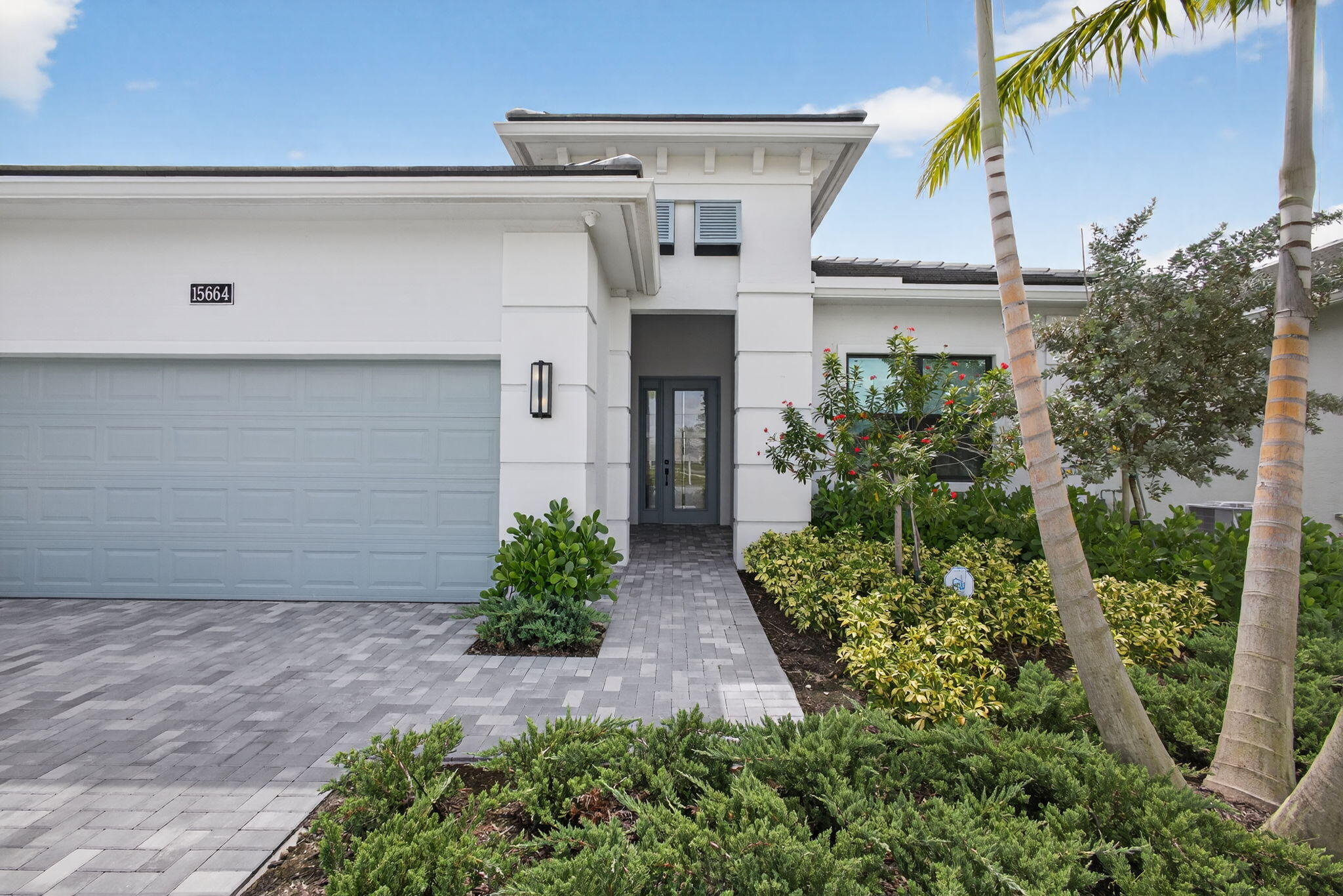 CRESSWIND PALM BEACH - Residential