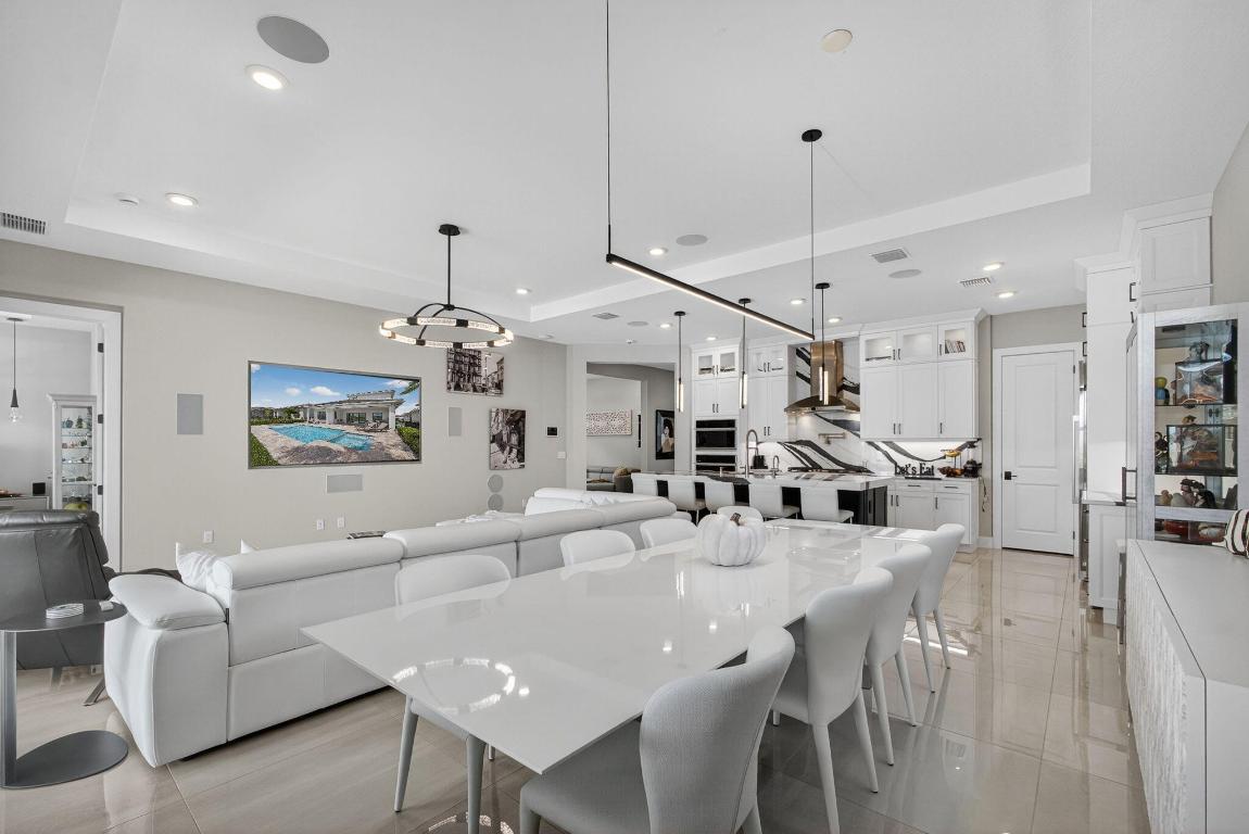 CRESSWIND PALM BEACH - Residential