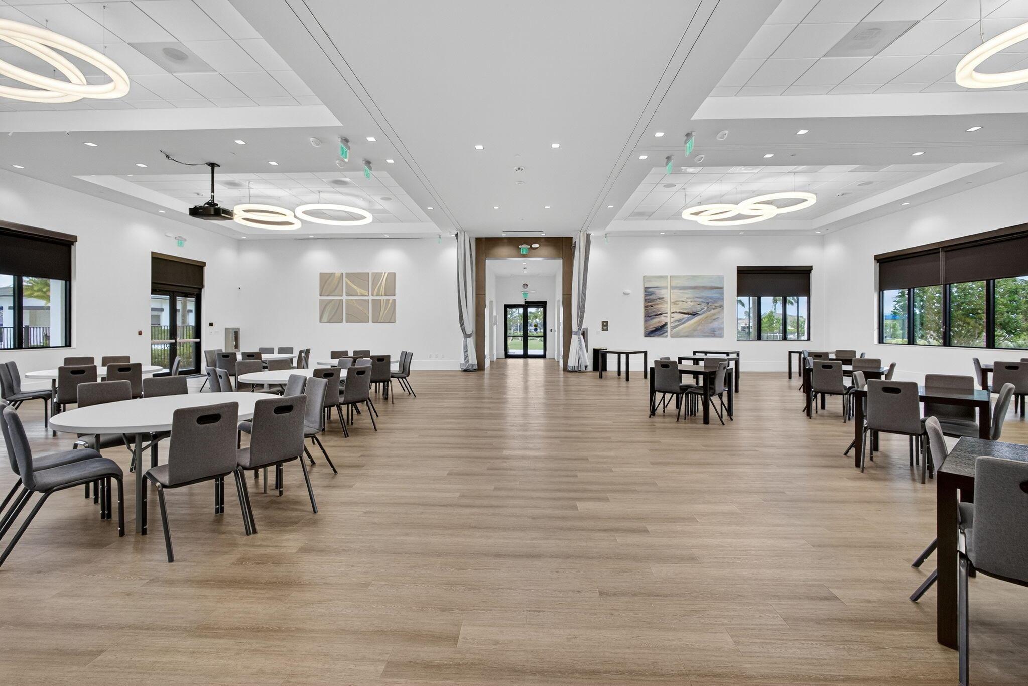 CRESSWIND PALM BEACH - Residential