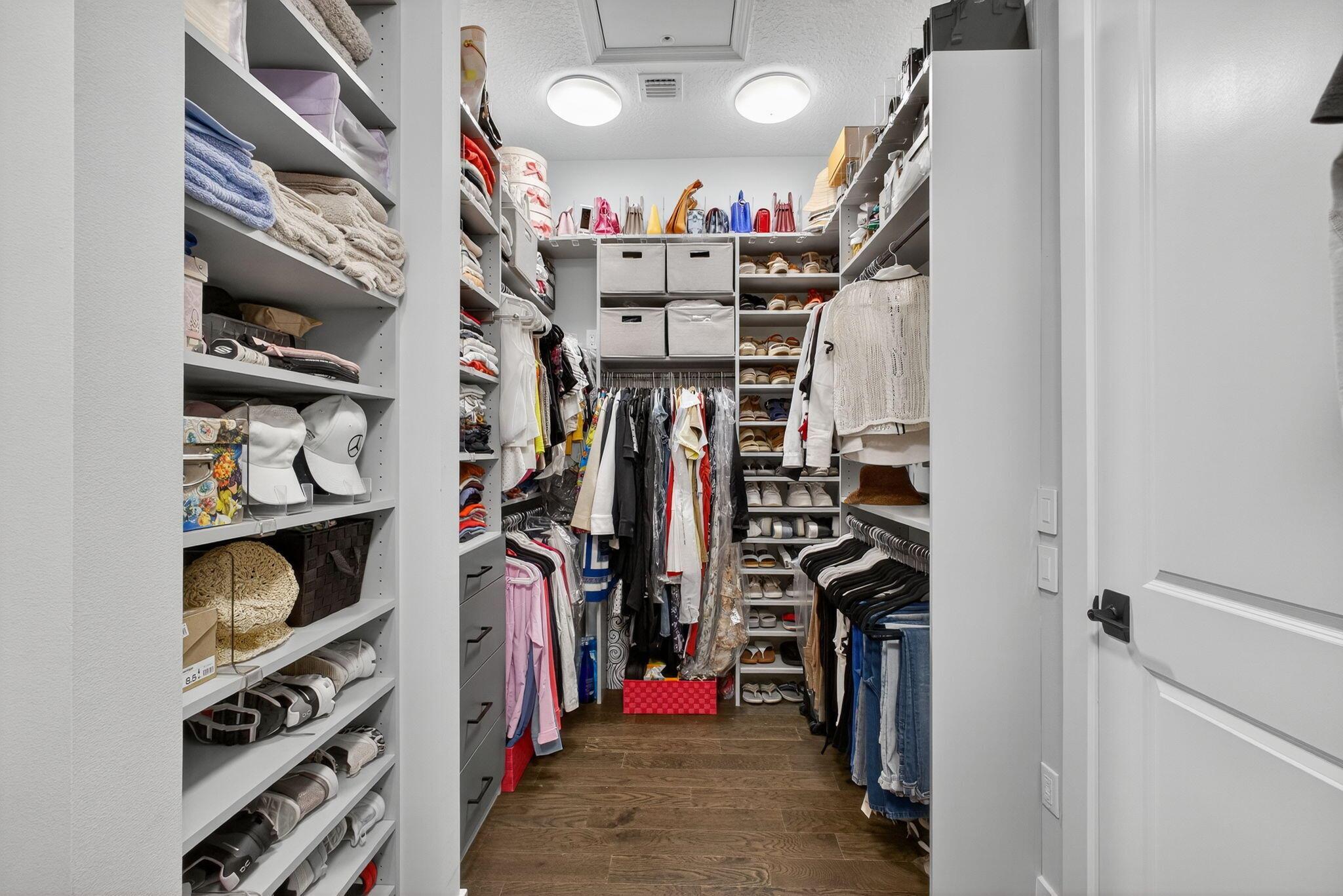 CRESSWIND PALM BEACH - Residential