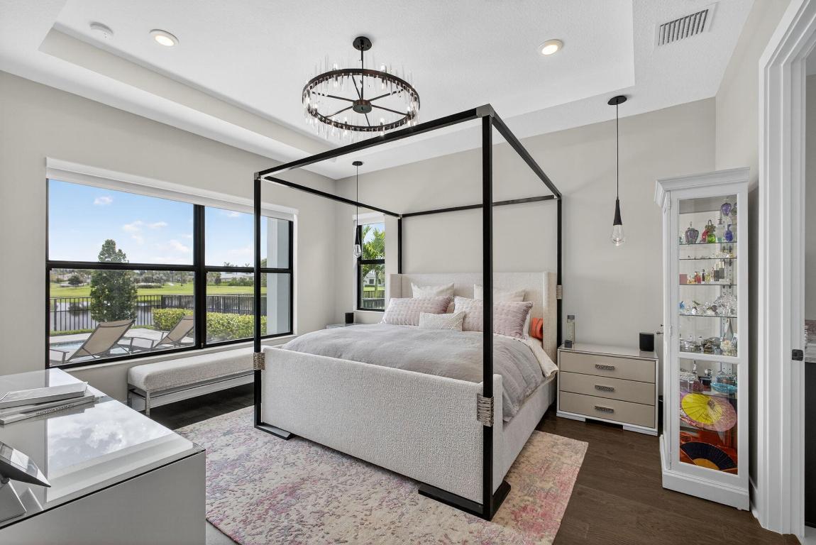 CRESSWIND PALM BEACH - Residential