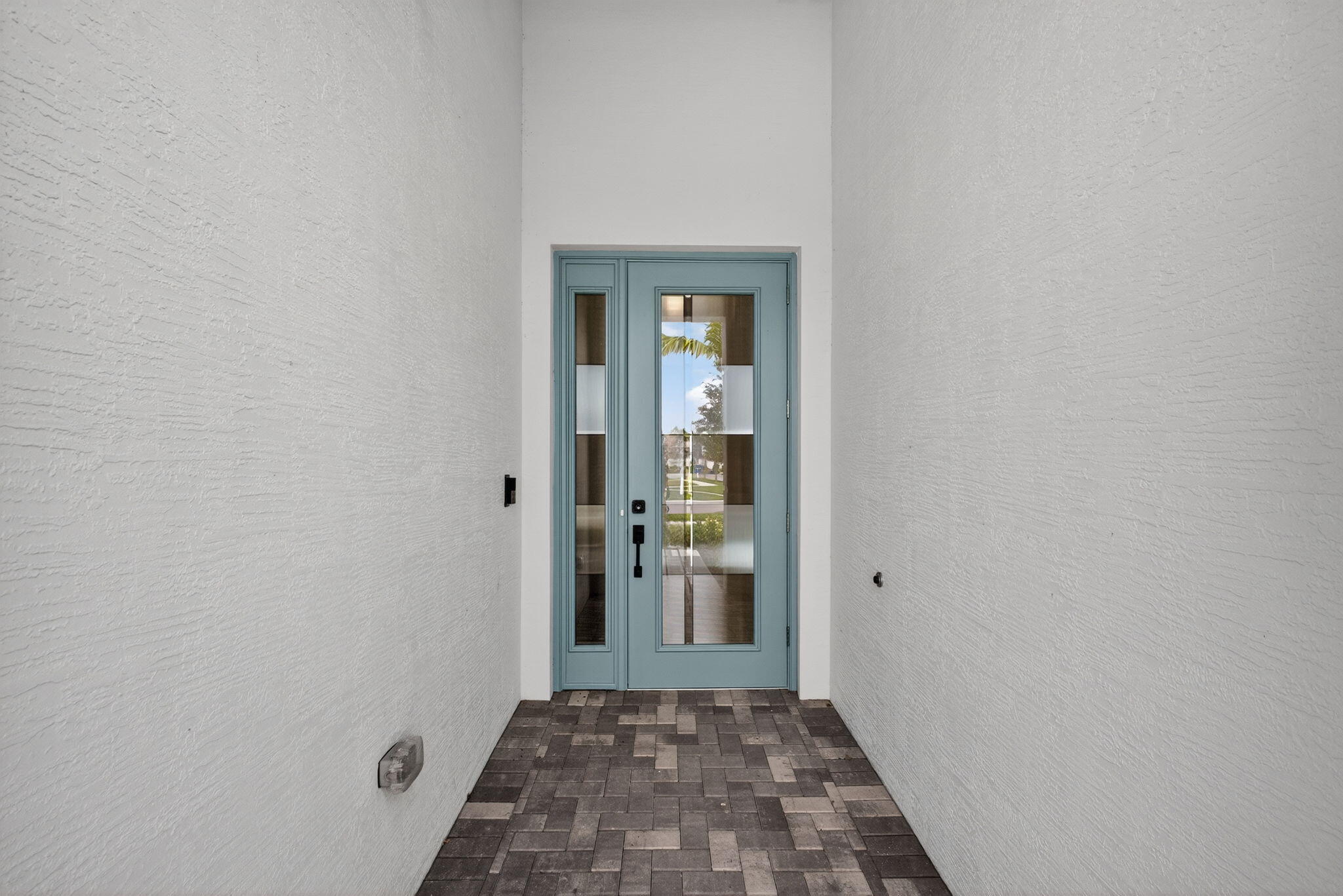 CRESSWIND PALM BEACH - Residential