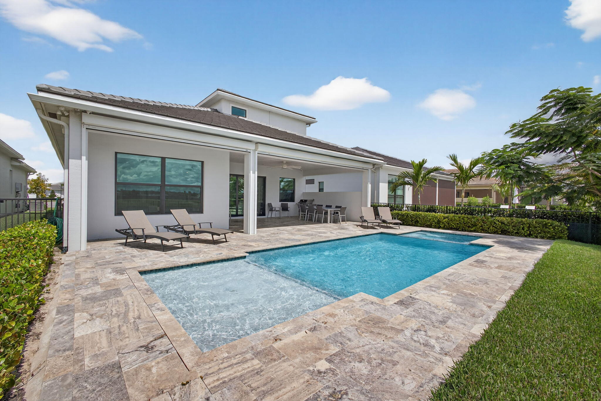 CRESSWIND PALM BEACH - Residential